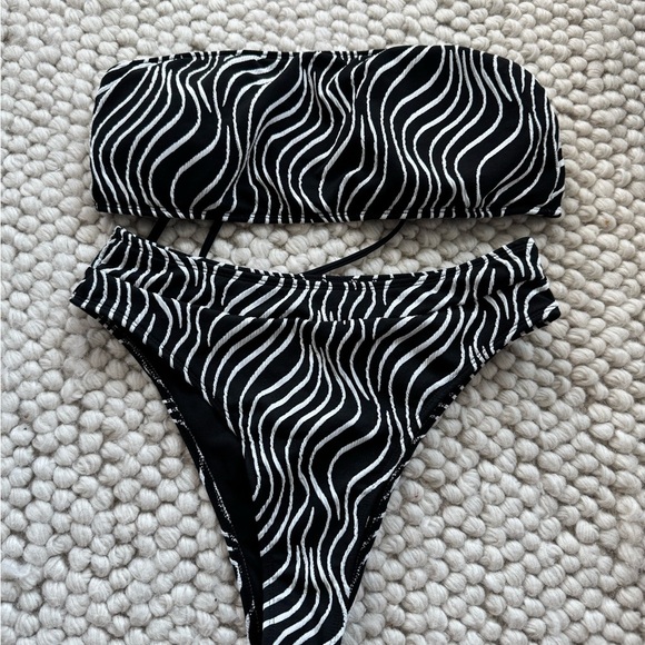 SHEIN Other - SHEIN Black and White Zebra Wave Bikini